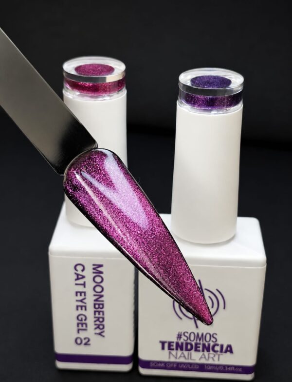 MOONBERRY CAT EYE GEL #2