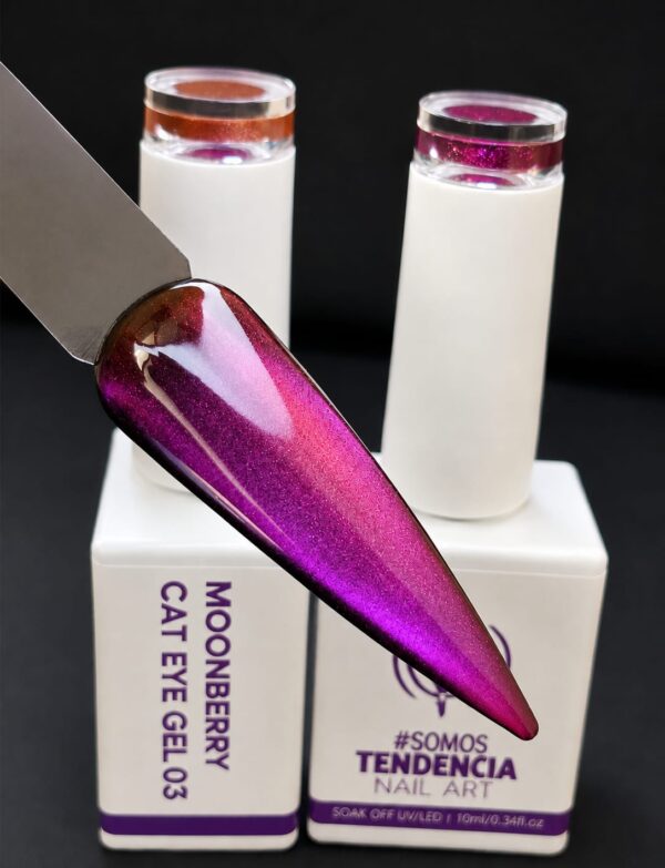 MOONBERRY CAT EYE GEL #3